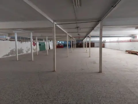 Local comercial en calle Miguel Hernandez, nº 24